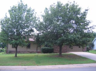 1902 Thrush St, Springdale, AR 72764