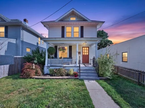 366 E Main St, Somerville Boro, NJ 08876