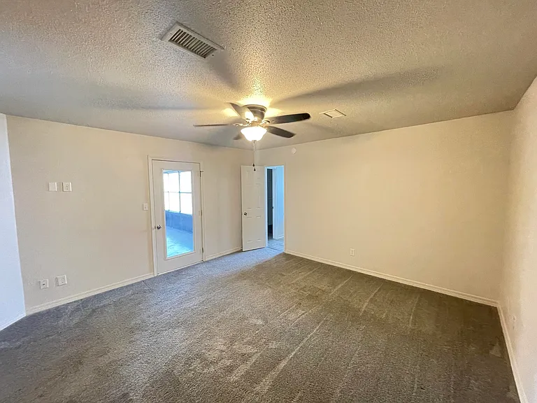 2212 Peachwood Ct — Photo 13