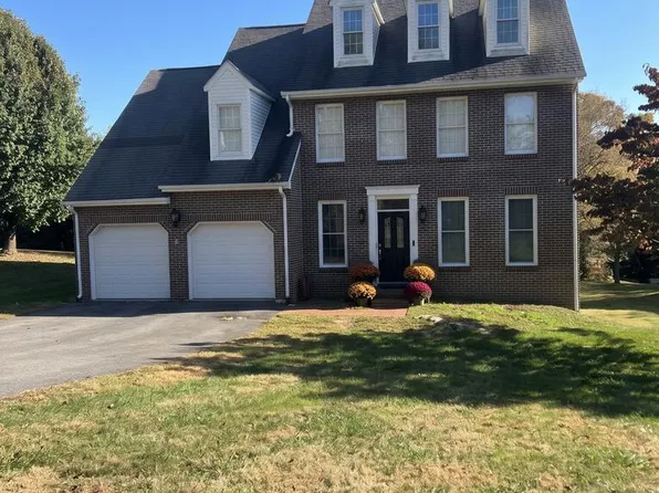 200 Par Pl, Abingdon, VA 24211