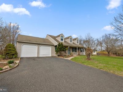 2645 W Buck Rd, East Greenville, PA, 18041