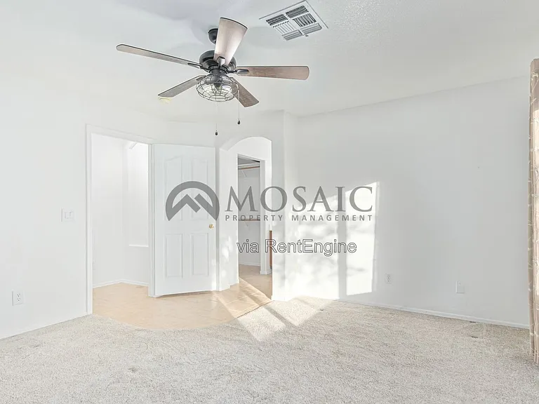 15807 W Marconi Ave — Photo 13