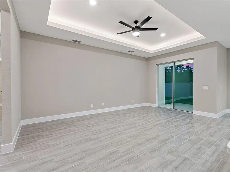 330 Royal Palm Way — Photo 14