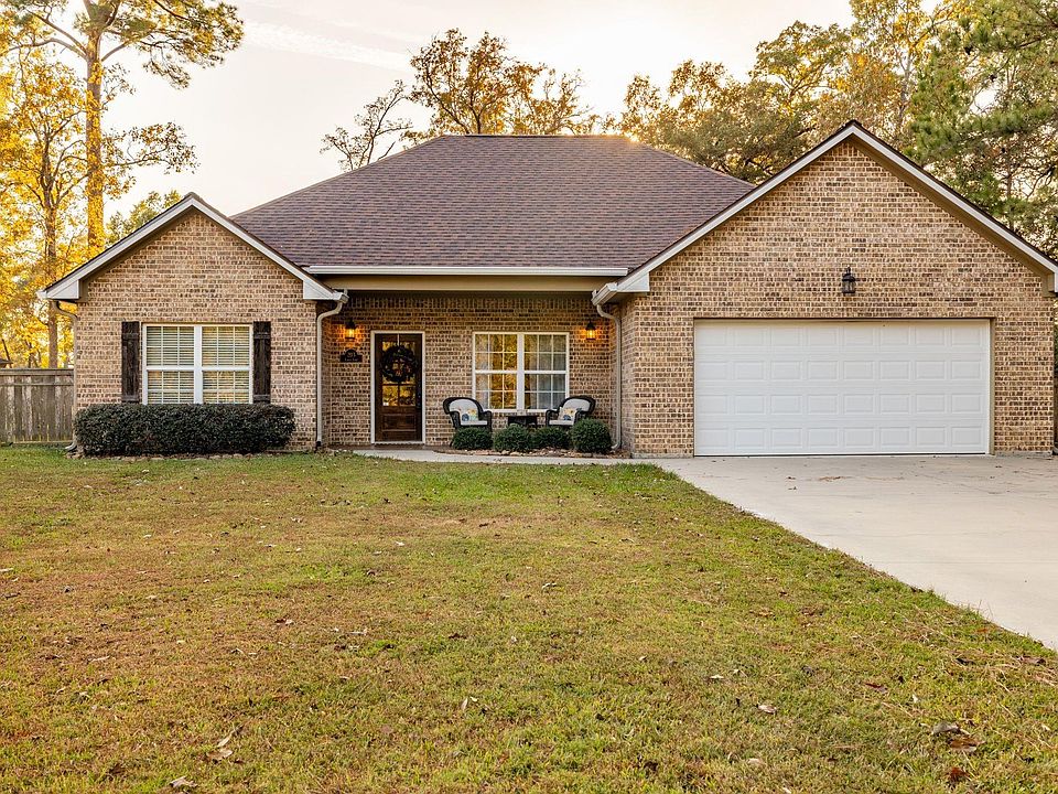 1st image of 203 Lariat Ln