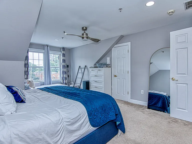 2272 S Garfield St — Photo 39