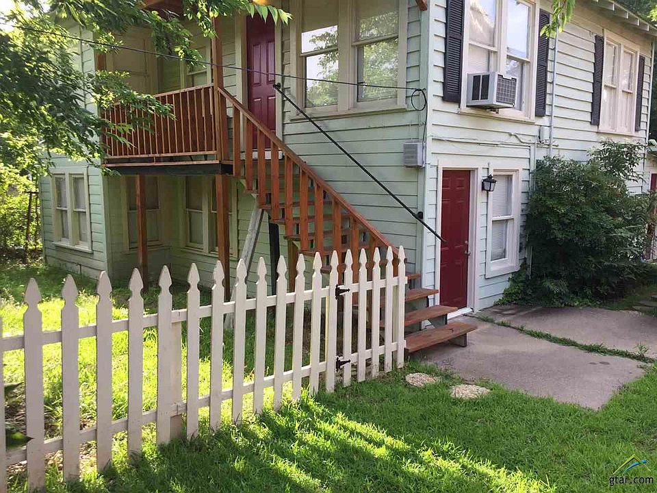 1st image of 713 1/2 S Palace Ave