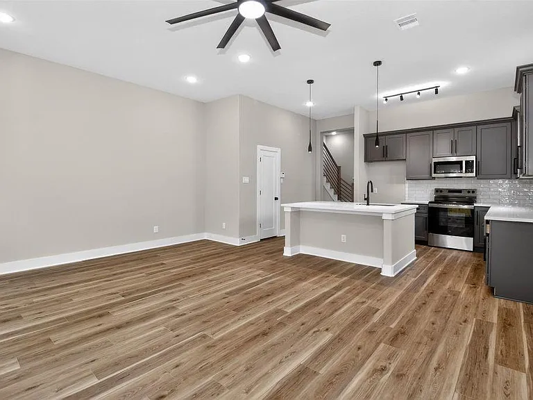 4217 Mallow St #B — Photo 12