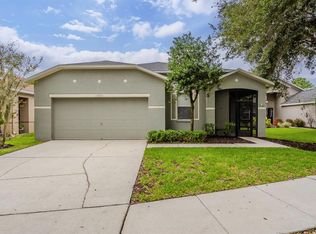 16809 Hawkglen Pl, Lithia, FL 33547