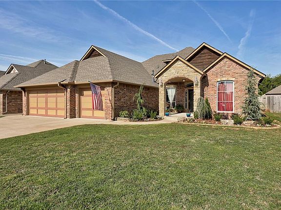 4th image of 1321 Brayden Dr