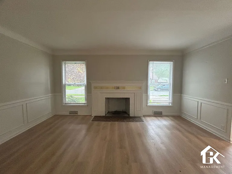 5915 Farmbrook St — Photo 5