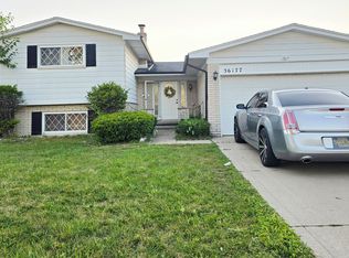 36177 Waltham Dr, Sterling Heights, MI