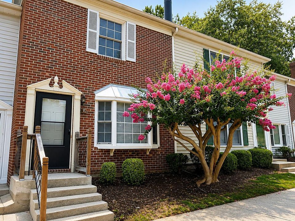 1st image of 2905 Cedar Creek Rd APT E