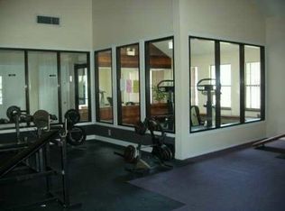 1203 Harbour Club Dr, Parlin, NJ 08859