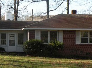 6123 Sundown Dr, Greensboro, NC 27410