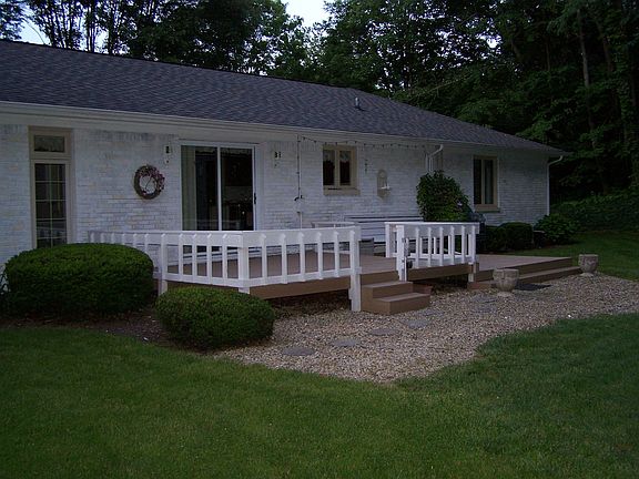 5th image of 6388 Canterbury Ln