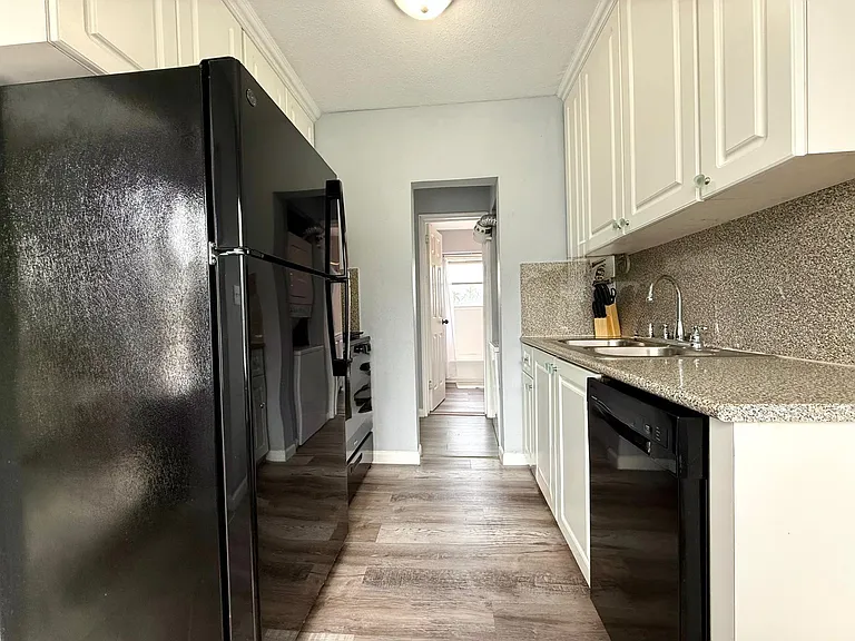 3801 S Olive Ave #2 — Photo 3