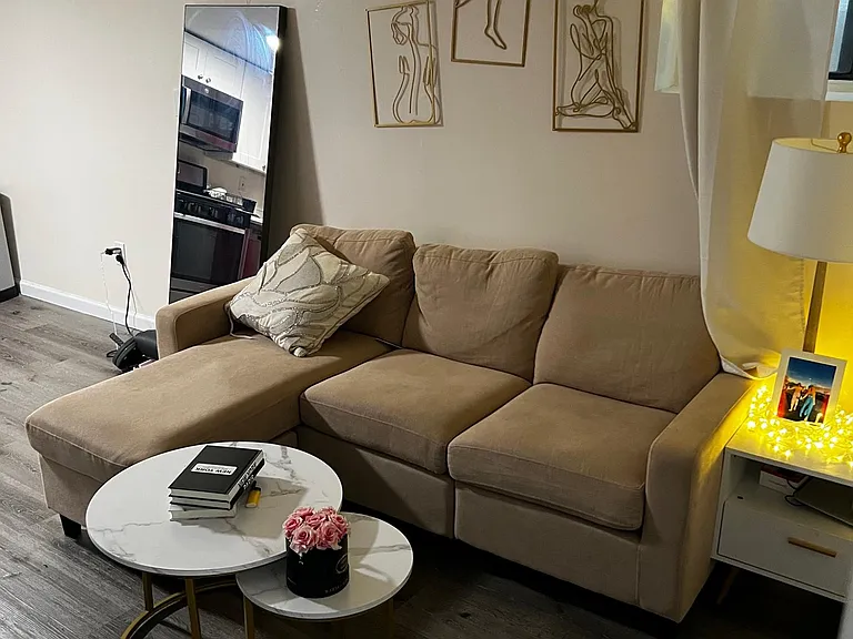 910 Castle Point Ter #1 — Photo 2