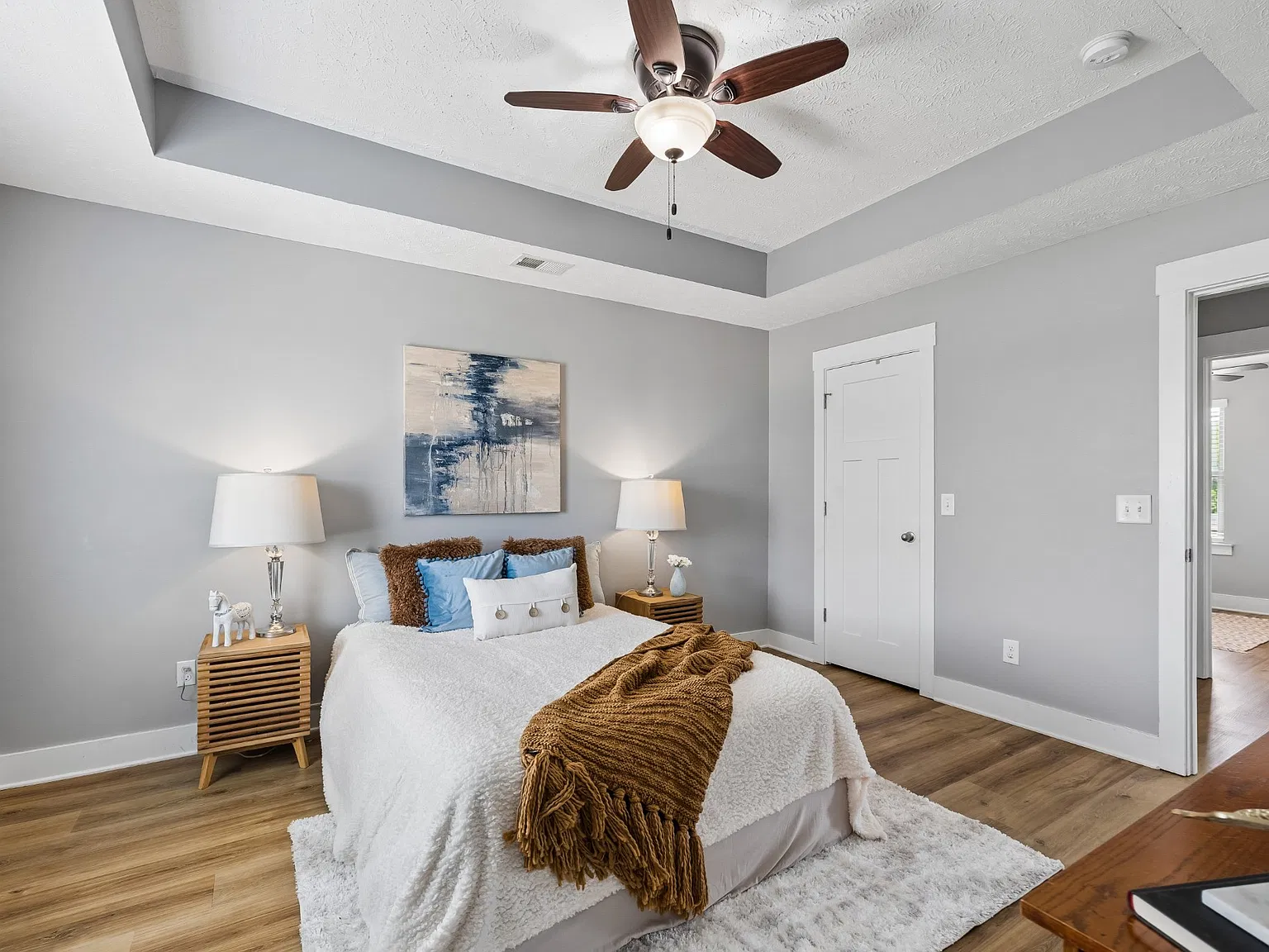 3 bed, 2.5 bath, 1512 sqft, $2,000 — Photo 3