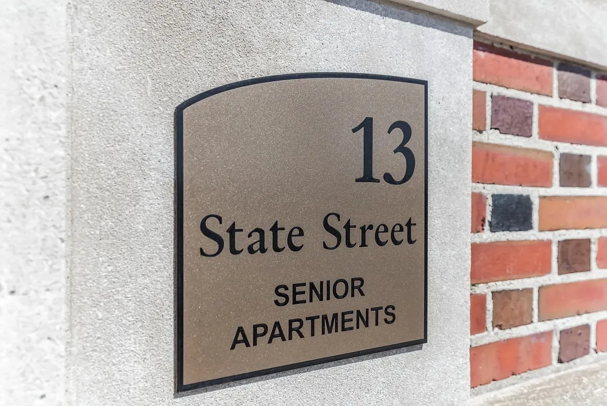 13 State Street Apartments — Photo 4