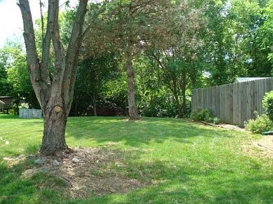 3rd image of 8836 Summer Walk Dr W