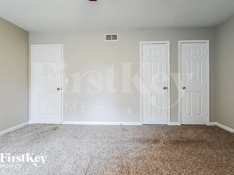2592 Chippewa Ct — Photo 6