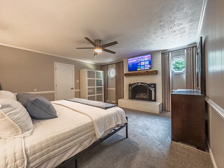7205 John Elizabeth Pl — Photo 25
