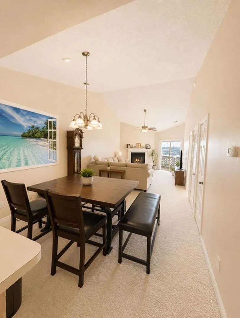 Harbour Point Condos — Photo 2