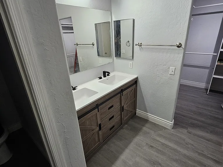 2114 E Paso Fino Dr — Photo 12