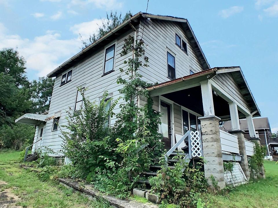 2nd image of 291 W 6th St