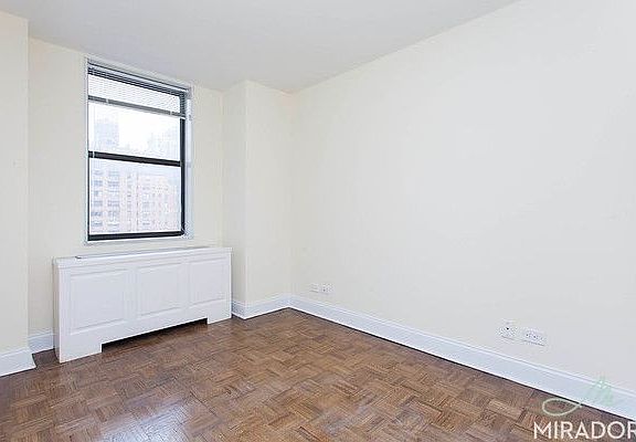 3rd image of 330 E 39th St APT 6D