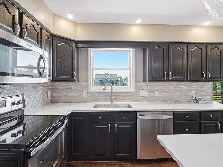 3722 Charfield Ln — Photo 12