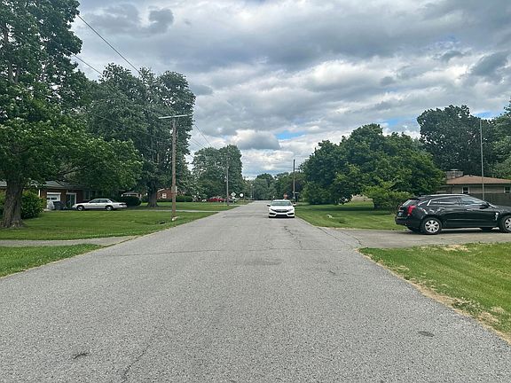 4th image of 5603 Jessamine Ln
