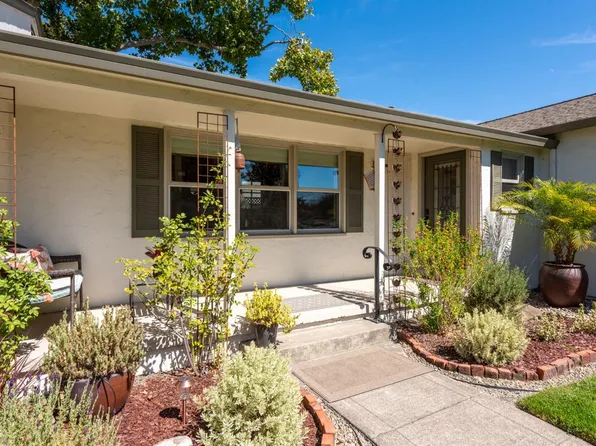 556 Alderbrook Drive, Santa Rosa, CA 95405