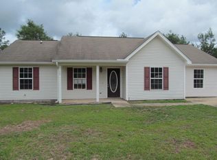49 E Lafavre Ln, Defuniak Springs, FL 32433
