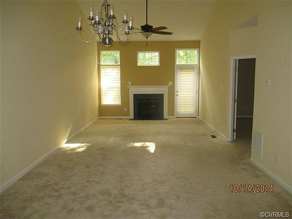 3rd image of 124 Siena Ln