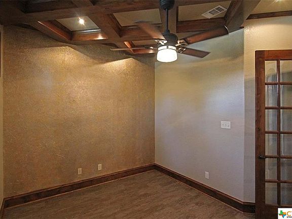 4th image of 107 Lago Verde Ln