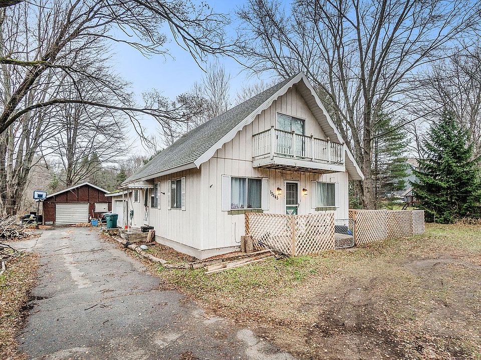13545 Cleveland St, Nunica, MI 49448 | Zillow