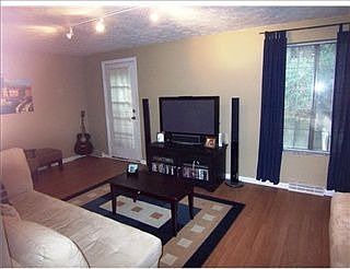 4th image of 106 Wood Hollow Dr
