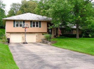 4049 Brookdale Dr, Dayton, OH 45429