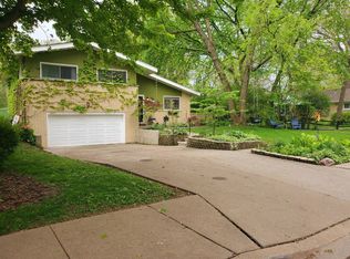 6851 N Mendota Ave, Chicago, IL