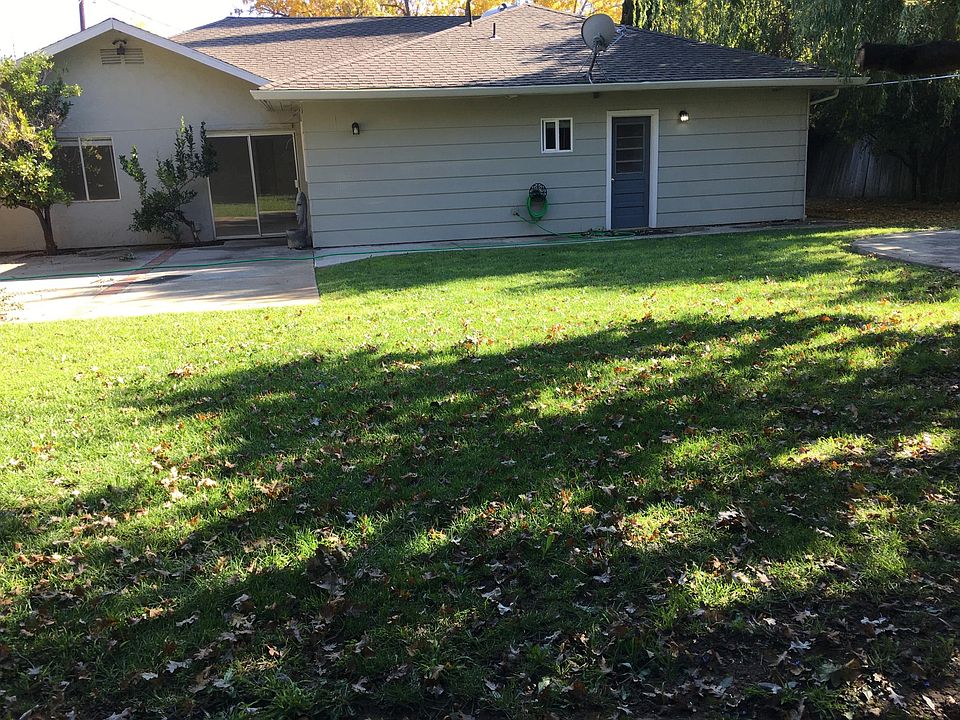 1st image of 1417 Navarro Dr