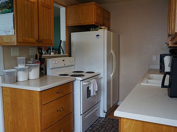 5th image of 772 N Gould St
