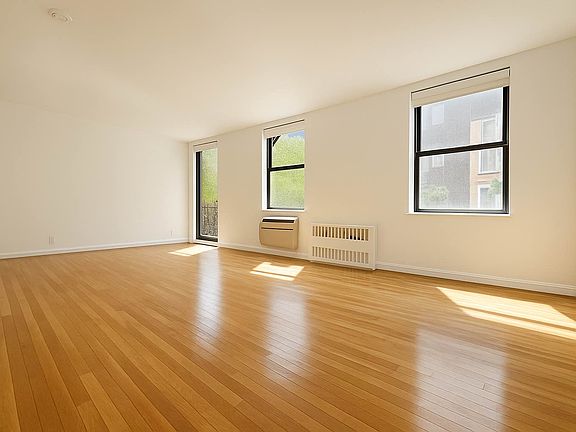 2nd image of 201 E 12th St APT 209