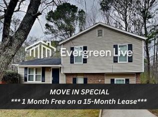 5052 Galbraith Cir, Stone Mountain, GA 30088