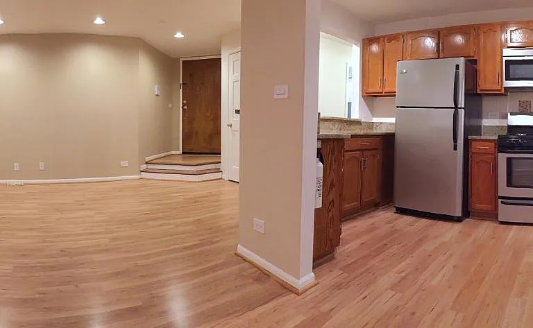 1868 Fox Run Dr #B — Photo 2