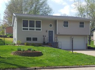 410 N 1st St, West Branch, IA 52358
