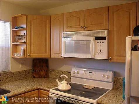 4th image of 9501 Sunrise Lakes Blvd APT 206