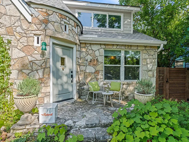 4215 Sinclair Ave — Photo 4