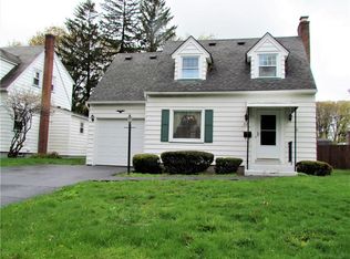 58 Stonecliff Dr, Rochester, NY 14616