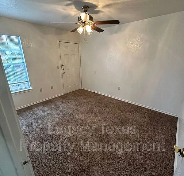 1108 Williams Ave #C — Photo 6